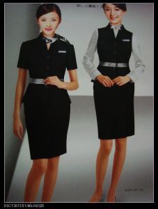 制服与专业服饰定制 连接职场、校园与舞台的全方位商务服务